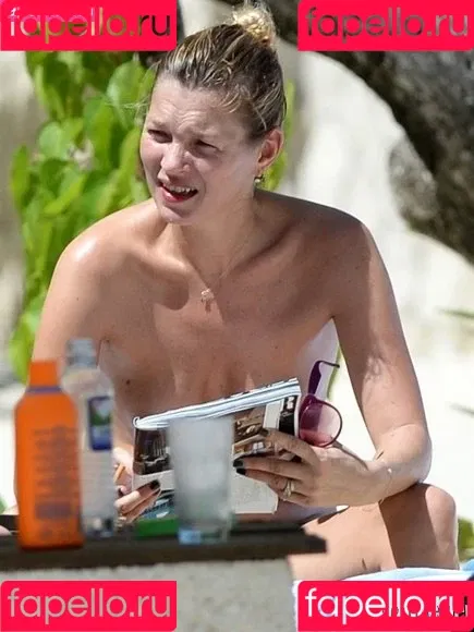 Kate Moss / kateamoss / katemossagency Onlyfans Photo Gallery 