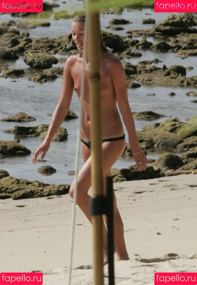 Kate Moss / kateamoss / katemossagency Onlyfans Photo Gallery 