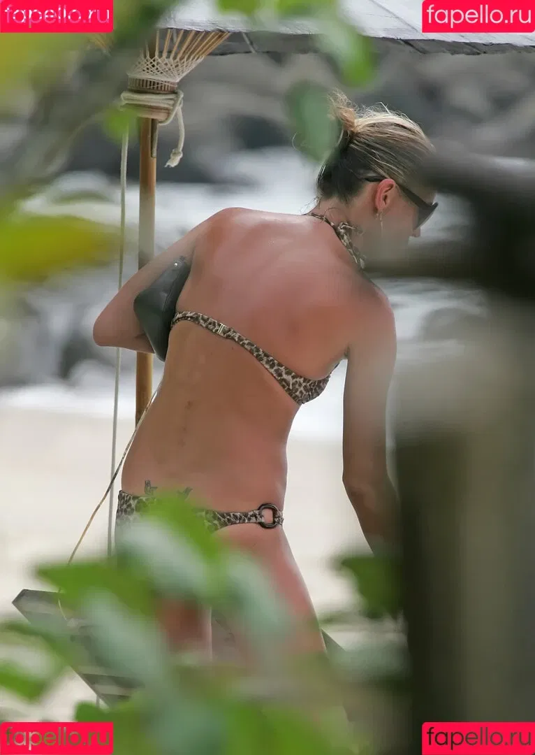 Kate Moss / kateamoss / katemossagency Onlyfans Photo Gallery 