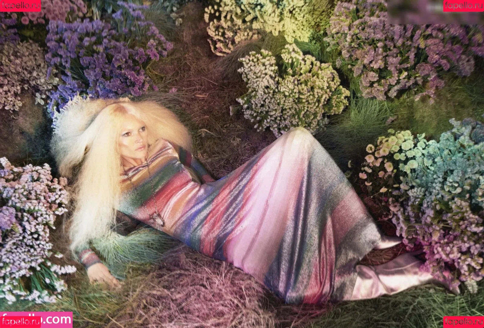 Kate Moss / kateamoss / katemossagency Onlyfans Photo Gallery 