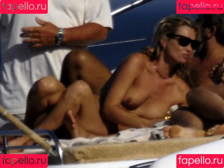 Kate Moss / kateamoss / katemossagency Onlyfans Photo Gallery 