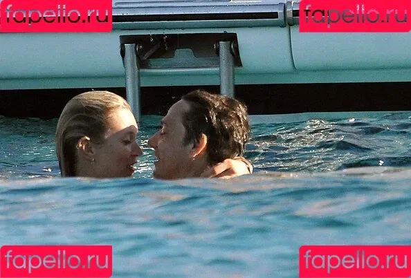 Kate Moss / kateamoss / katemossagency Onlyfans Photo Gallery 