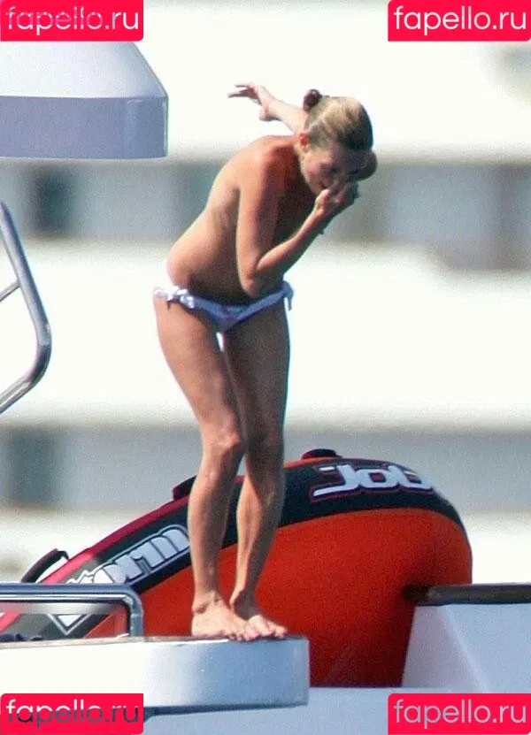 Kate Moss / kateamoss / katemossagency Onlyfans Photo Gallery 