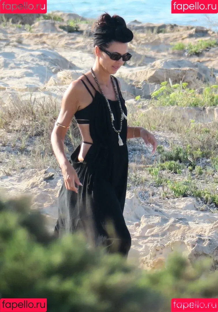 Kate Moss / kateamoss / katemossagency Onlyfans Photo Gallery 