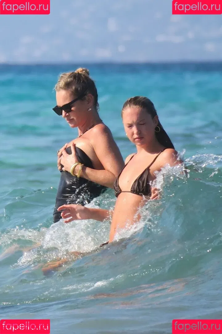 Kate Moss / kateamoss / katemossagency Onlyfans Photo Gallery 