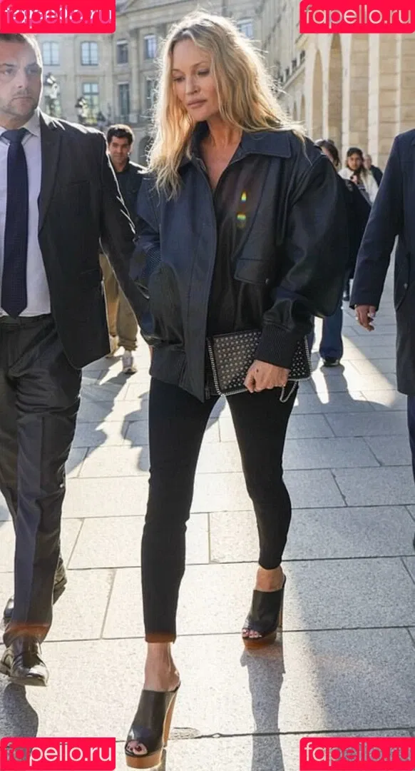 Kate Moss / kateamoss / katemossagency Onlyfans Photo Gallery 