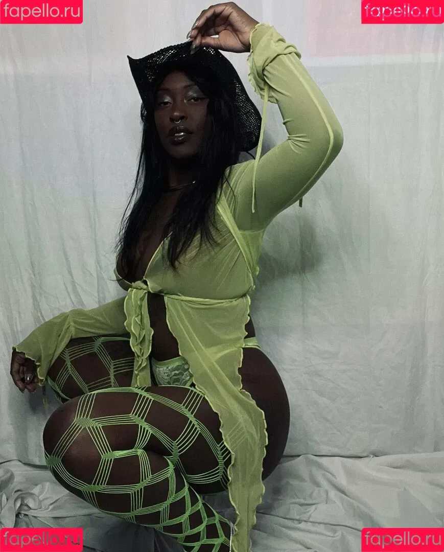 Deebott / deebot / deebottart Onlyfans Photo Gallery 