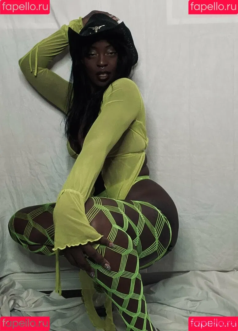 Deebott / deebot / deebottart Onlyfans Photo Gallery 