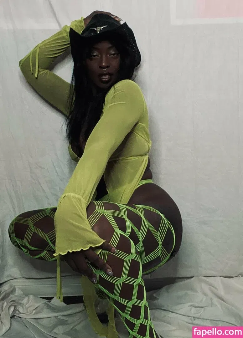 Deebott / deebot / deebottart Onlyfans Photo Gallery 