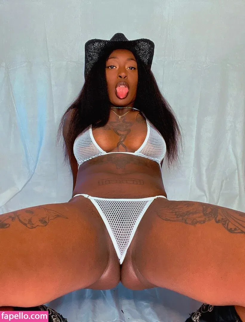 Deebott / deebot / deebottart Onlyfans Photo Gallery 