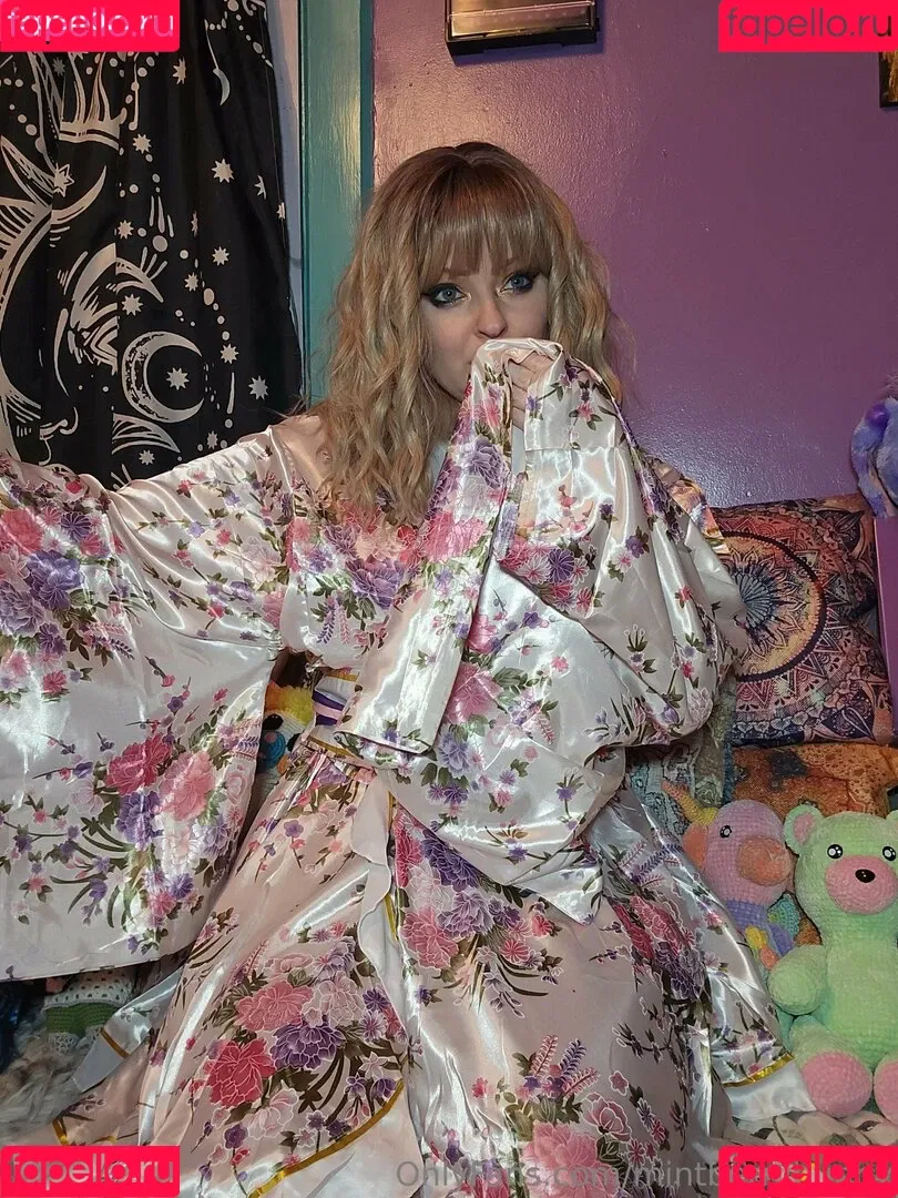 mintandbirch / mintberrybunny Onlyfans Photo Gallery 