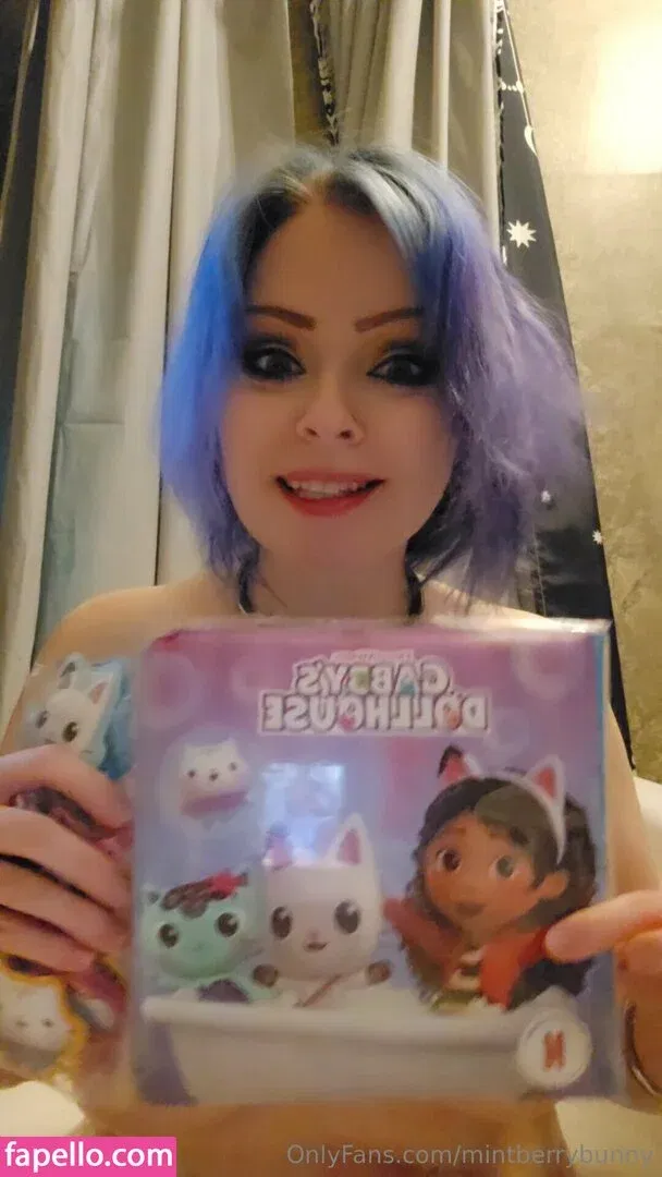 mintandbirch / mintberrybunny Onlyfans Photo Gallery 