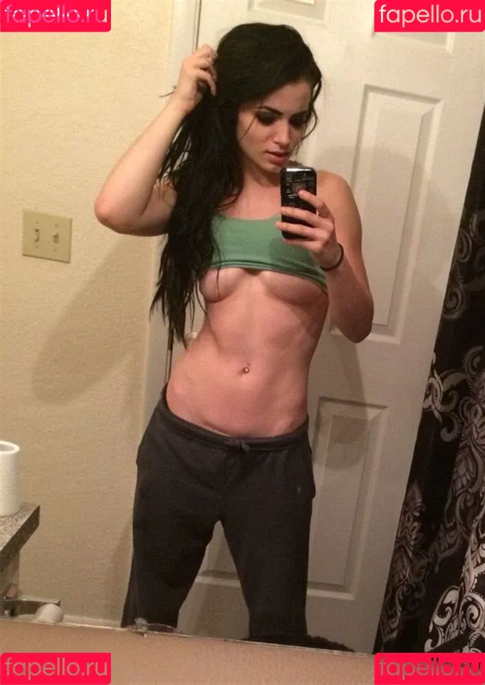 Saraya Jade Bevis / Saraya-Jade Bevis Onlyfans Photo Gallery 