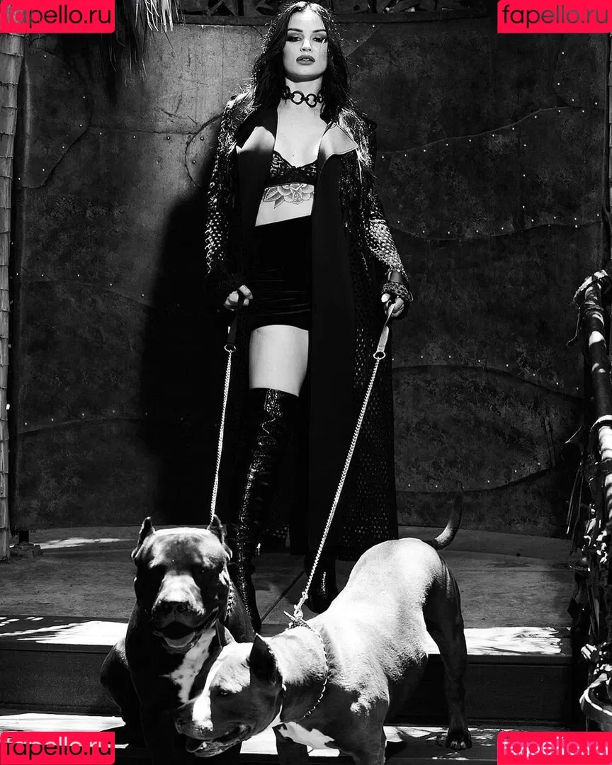 Saraya Jade Bevis / Saraya-Jade Bevis Onlyfans Photo Gallery 