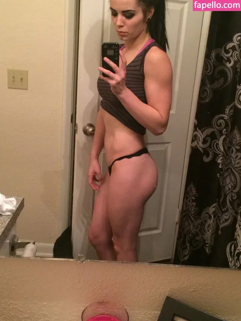 Saraya Jade Bevis / Saraya-Jade Bevis Onlyfans Photo Gallery 