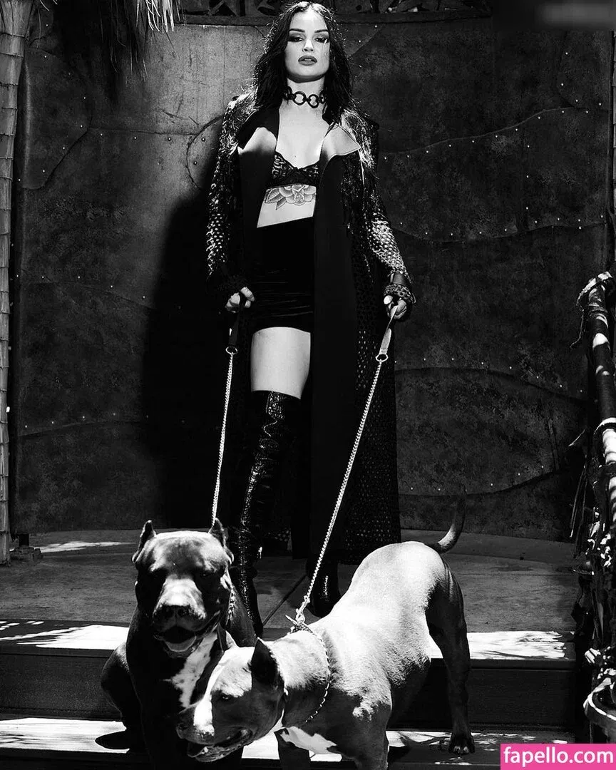 Saraya Jade Bevis / Saraya-Jade Bevis Onlyfans Photo Gallery 