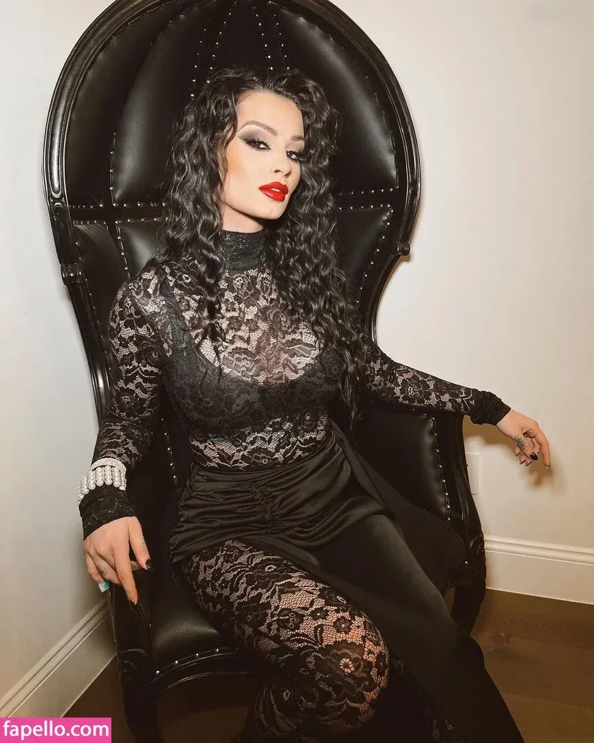 Saraya Jade Bevis / Saraya-Jade Bevis Onlyfans Photo Gallery 