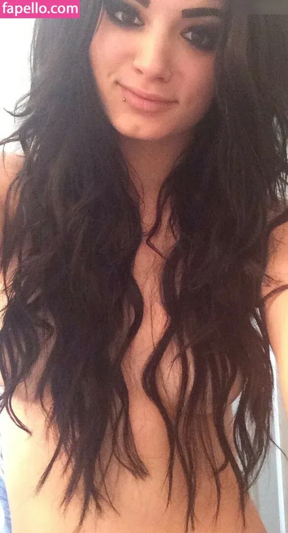 Saraya Jade Bevis / Saraya-Jade Bevis Onlyfans Photo Gallery 