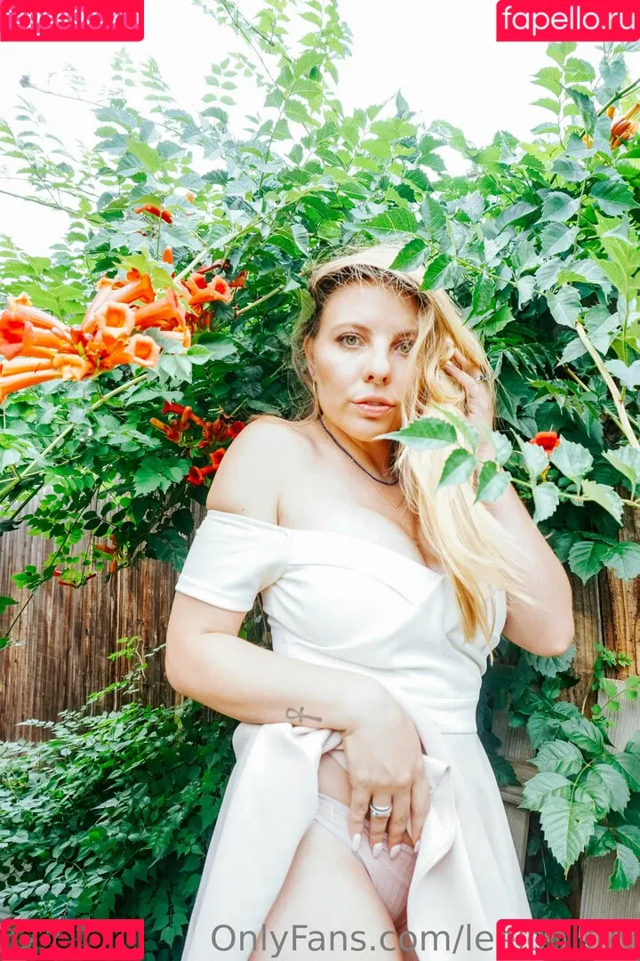 lee.loo.luv / leeloo_luv Onlyfans Photo Gallery 