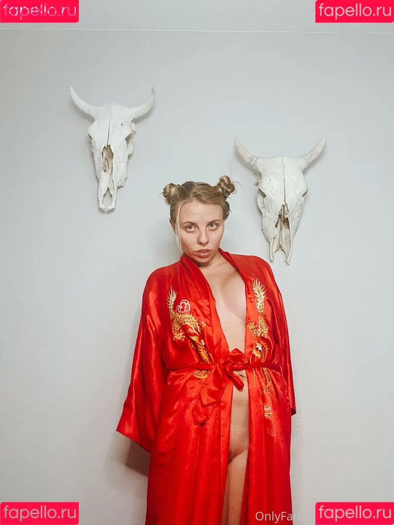 lee.loo.luv / leeloo_luv Onlyfans Photo Gallery 