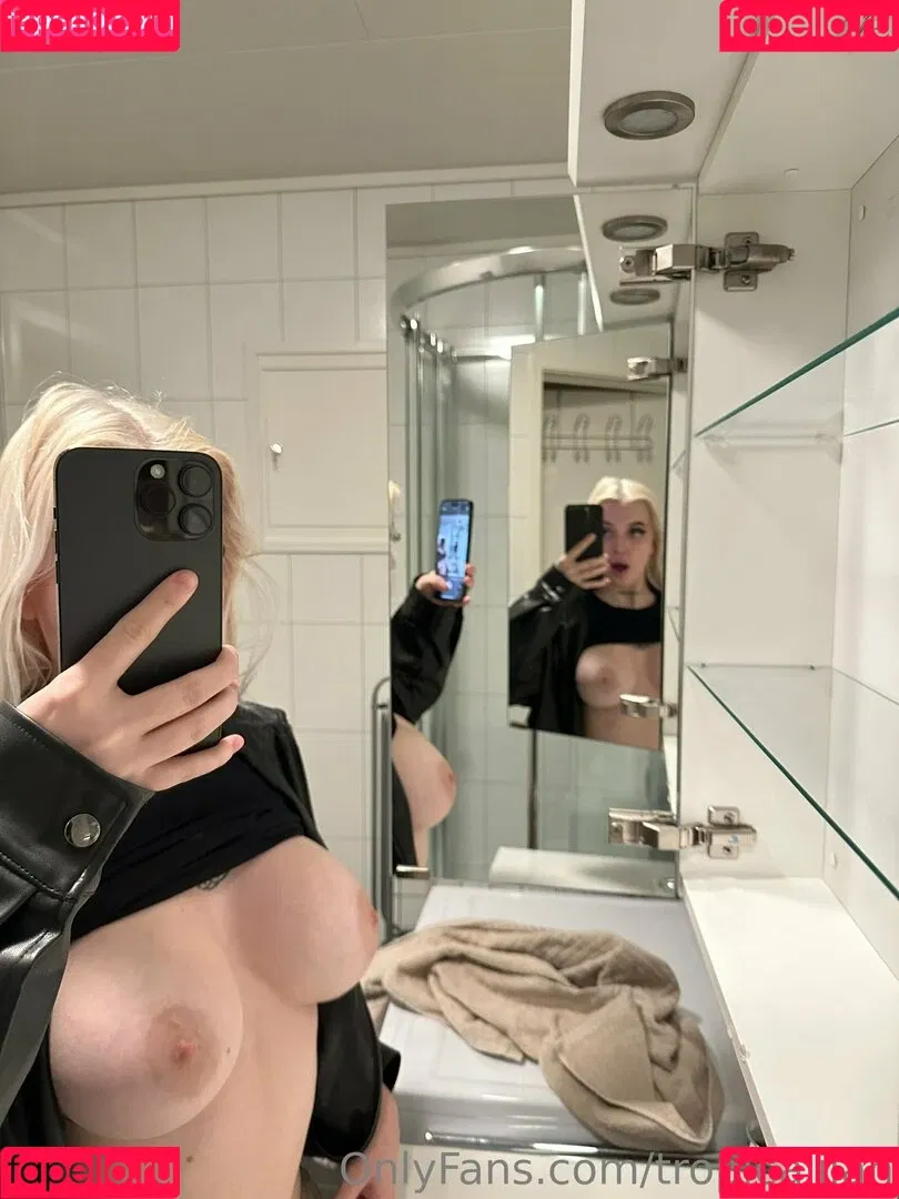 Vikkzy Onlyfans Photo Gallery 