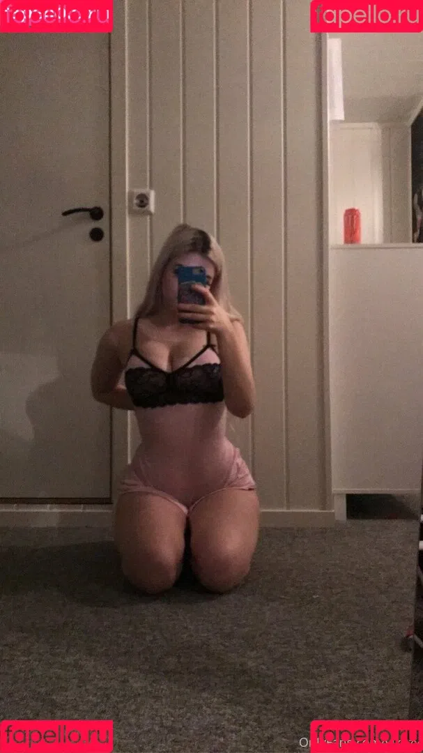 Vikkzy Onlyfans Photo Gallery 