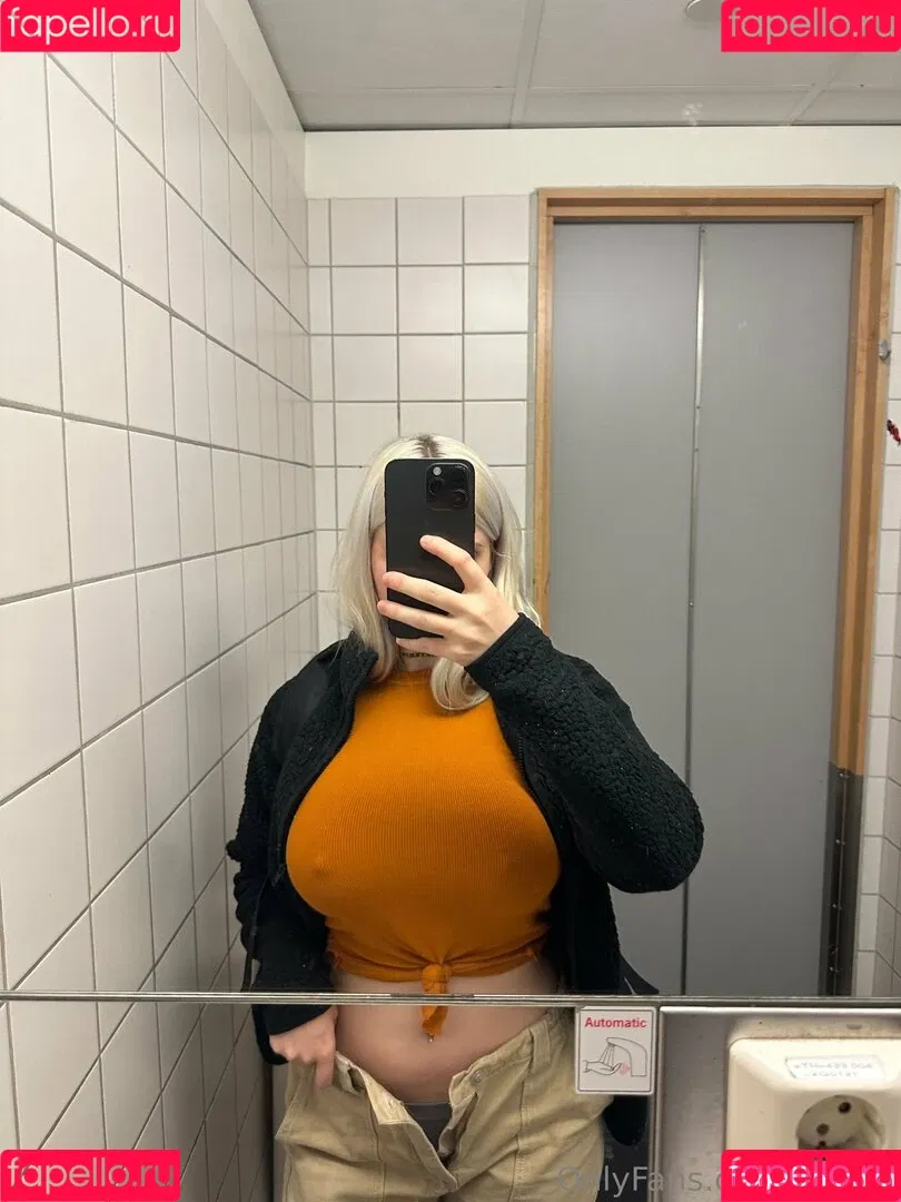 Vikkzy Onlyfans Photo Gallery 