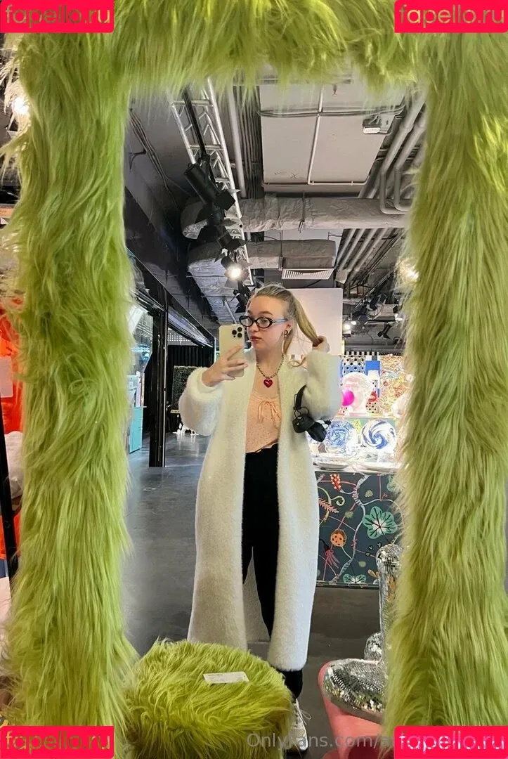 juglypuff / xxgigglypuff Onlyfans Photo Gallery 