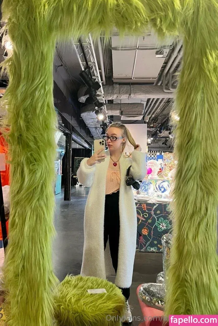 juglypuff / xxgigglypuff Onlyfans Photo Gallery 