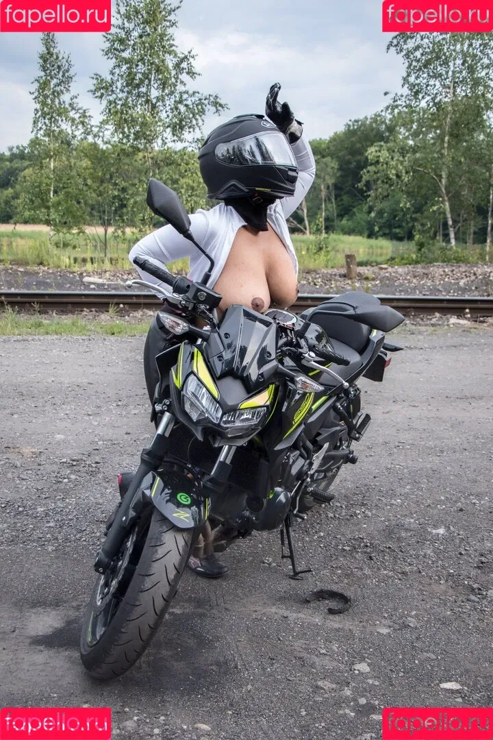 MaSKaPhotoModel / maska_model Onlyfans Photo Gallery 