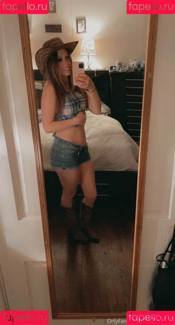 AlliMoona / alli.moona / allimoona04 / allimoonaxxx Onlyfans Photo Gallery 