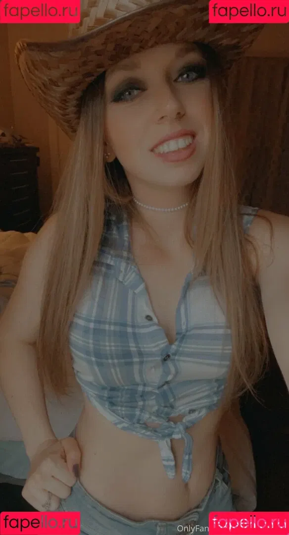 AlliMoona / alli.moona / allimoona04 / allimoonaxxx Onlyfans Photo Gallery 