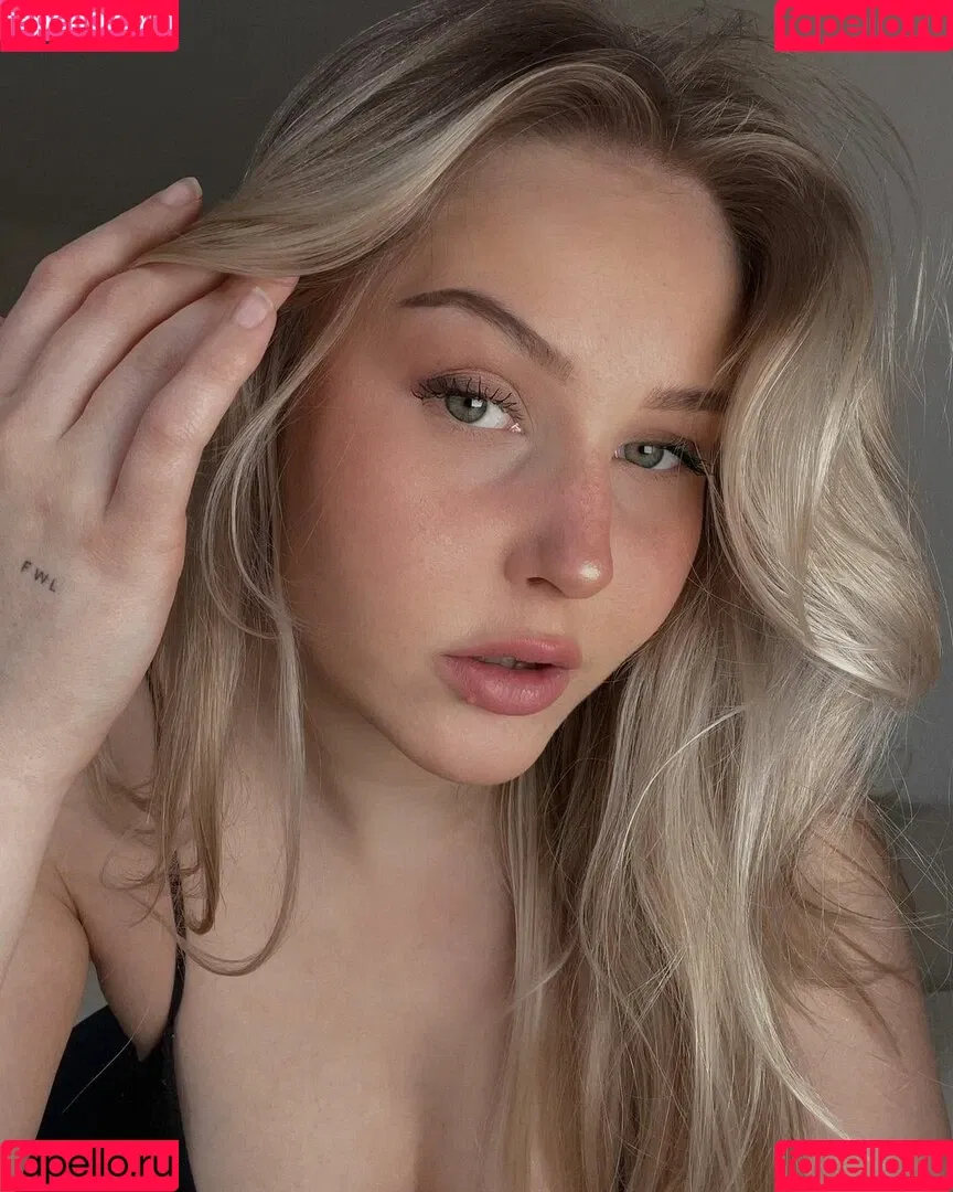 Cindy / cirizle / cirizzzle Onlyfans Photo Gallery 