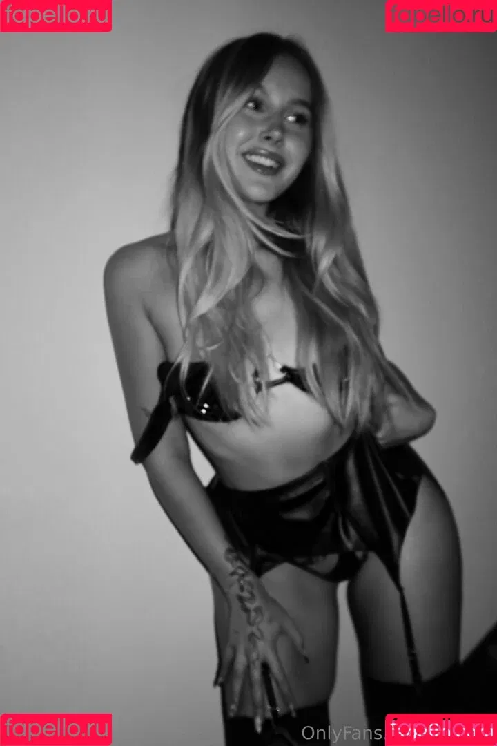 Cindy / cirizle / cirizzzle Onlyfans Photo Gallery 