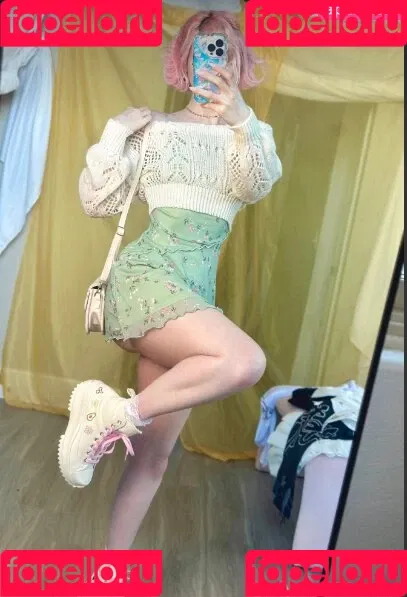 Mewlies / mewlies.tv / mewliesASMR Onlyfans Photo Gallery 