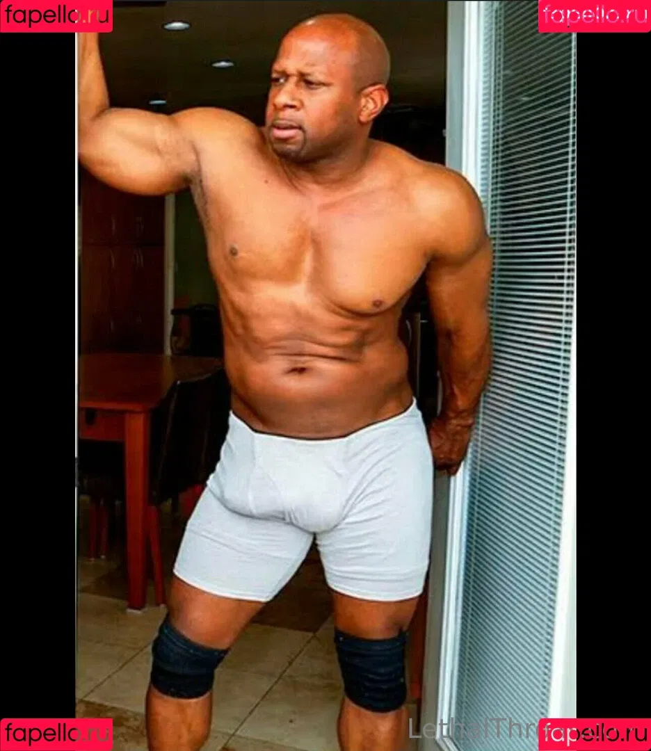 hiscockytwinn / lethalthroat Onlyfans Photo Gallery 