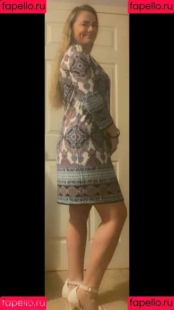 peachyamore1015 / peachymami150 Onlyfans Photo Gallery 