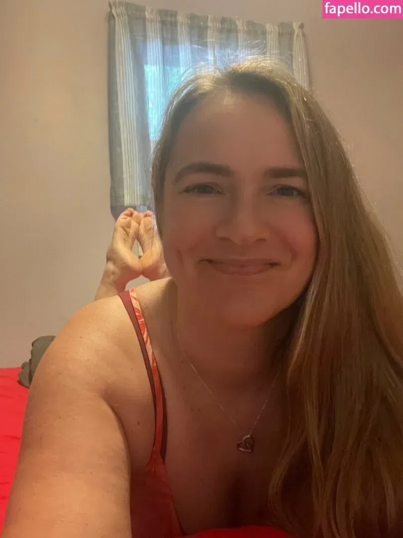 peachyamore1015 / peachymami150 Onlyfans Photo Gallery 