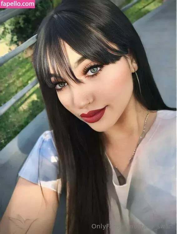 Stacy_swan / _stacy.swan_ Onlyfans Photo Gallery 