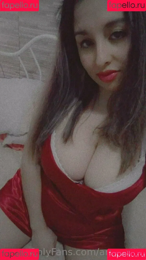 arya_star / ayrastarr Onlyfans Photo Gallery 