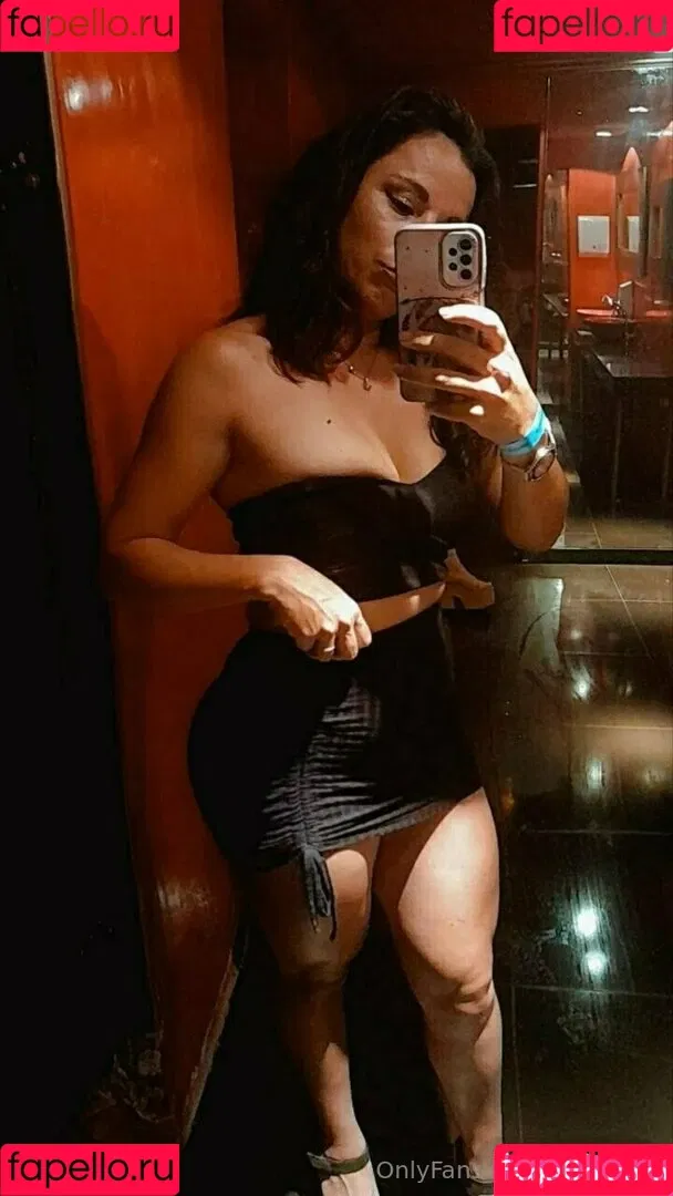 arya_star / ayrastarr Onlyfans Photo Gallery 