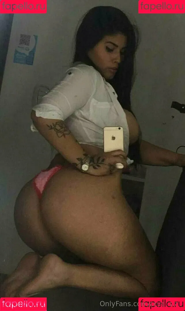 arya_star / ayrastarr Onlyfans Photo Gallery 