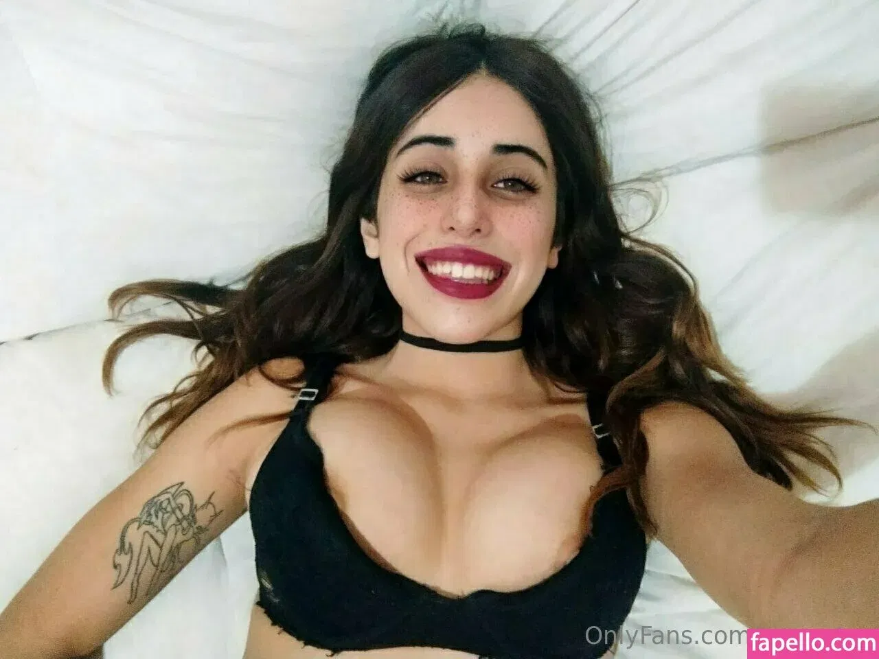 arya_star / ayrastarr Onlyfans Photo Gallery 