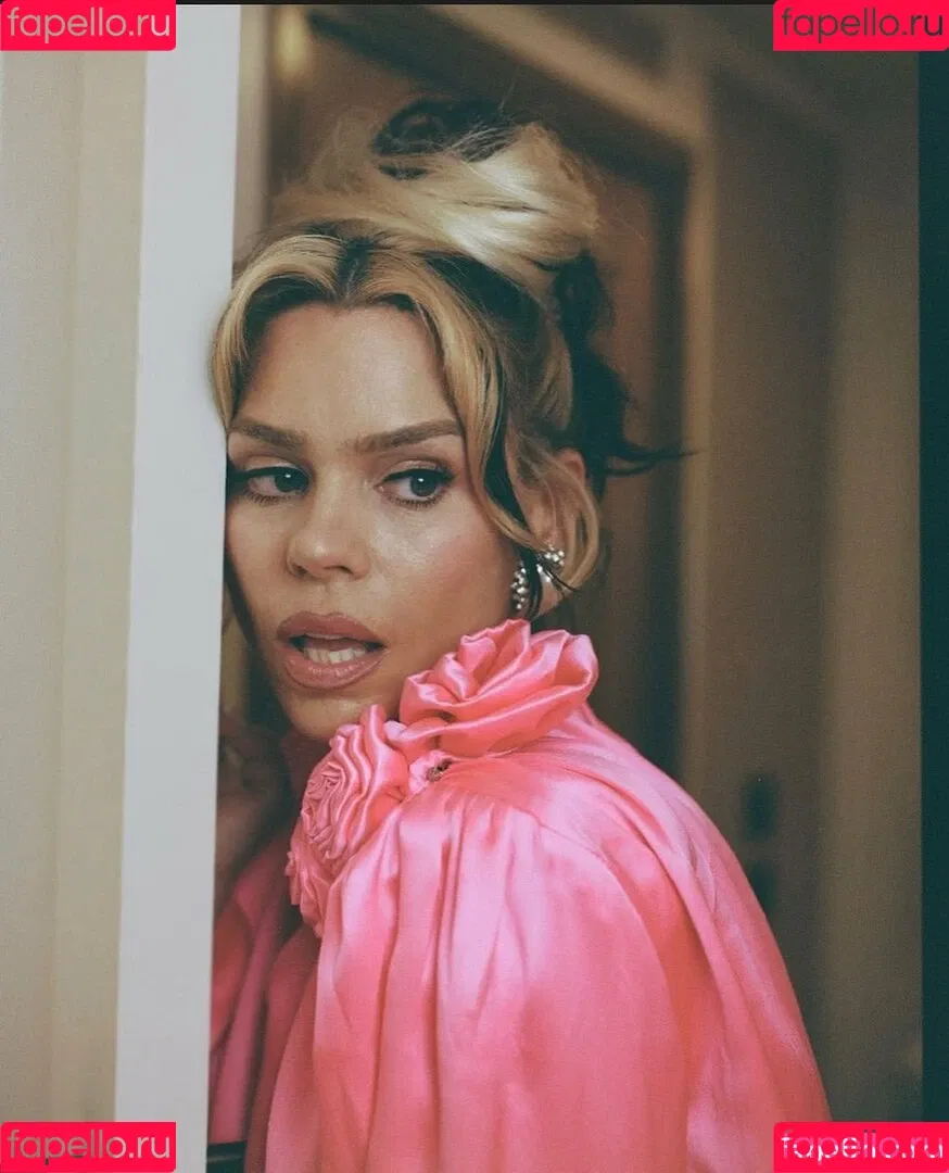 Billie Piper / billiepiper Onlyfans Photo Gallery 