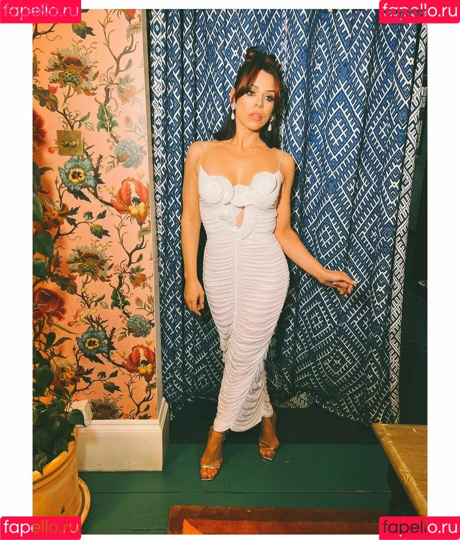 Billie Piper / billiepiper Onlyfans Photo Gallery 