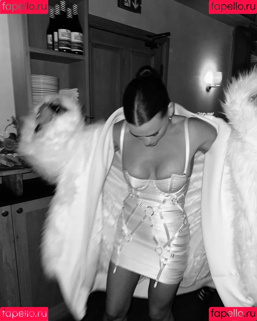 Billie Piper / billiepiper Onlyfans Photo Gallery 