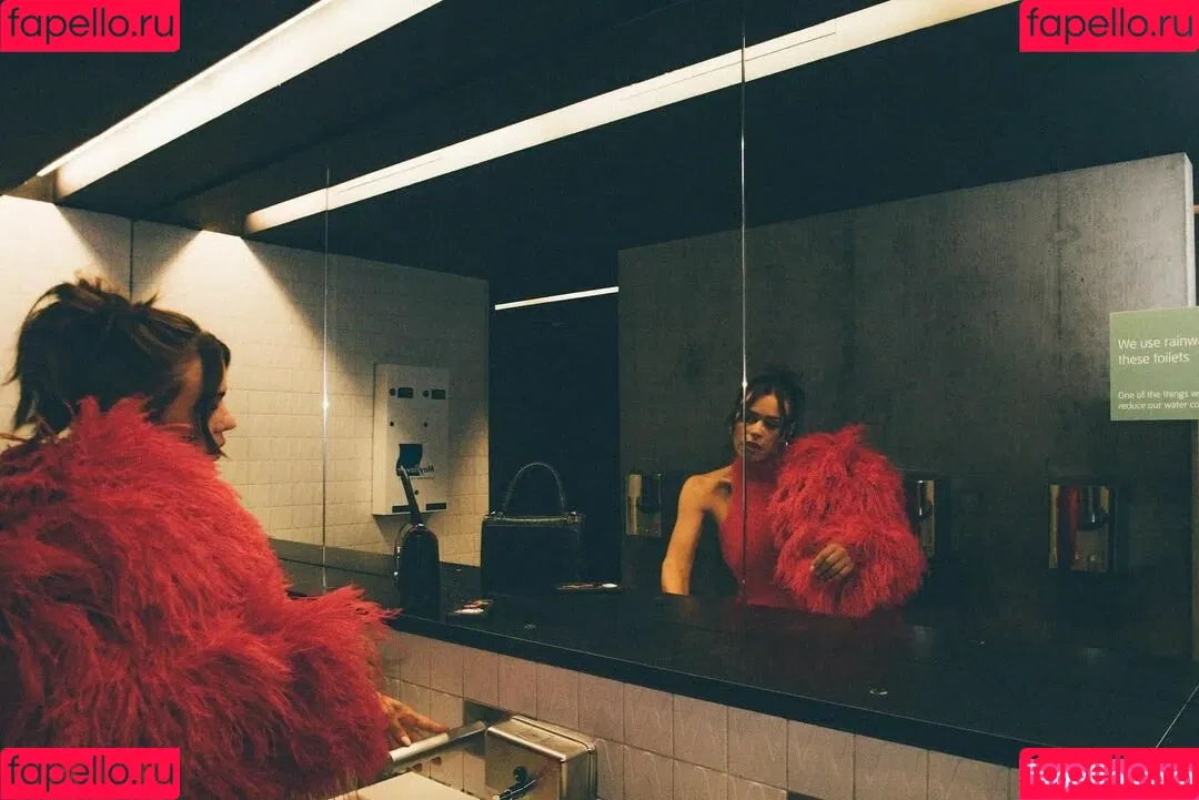 Billie Piper / billiepiper Onlyfans Photo Gallery 