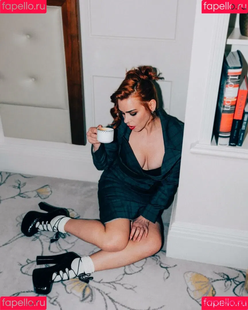 Billie Piper / billiepiper Onlyfans Photo Gallery 