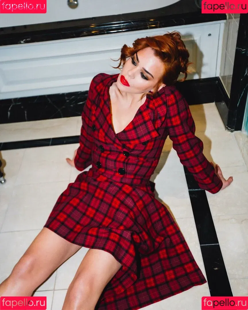 Billie Piper / billiepiper Onlyfans Photo Gallery 