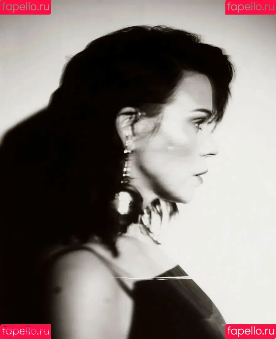 Billie Piper / billiepiper Onlyfans Photo Gallery 